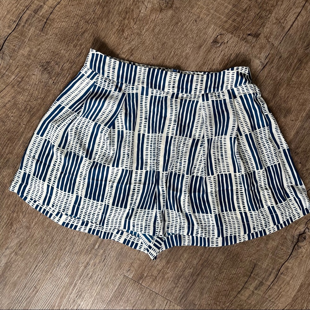 Collective Concepts Pattern Shorts - image 1